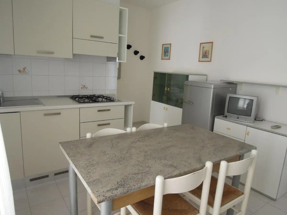 Wonderful Apartment 300 Meters From The Beach Bibione Italy